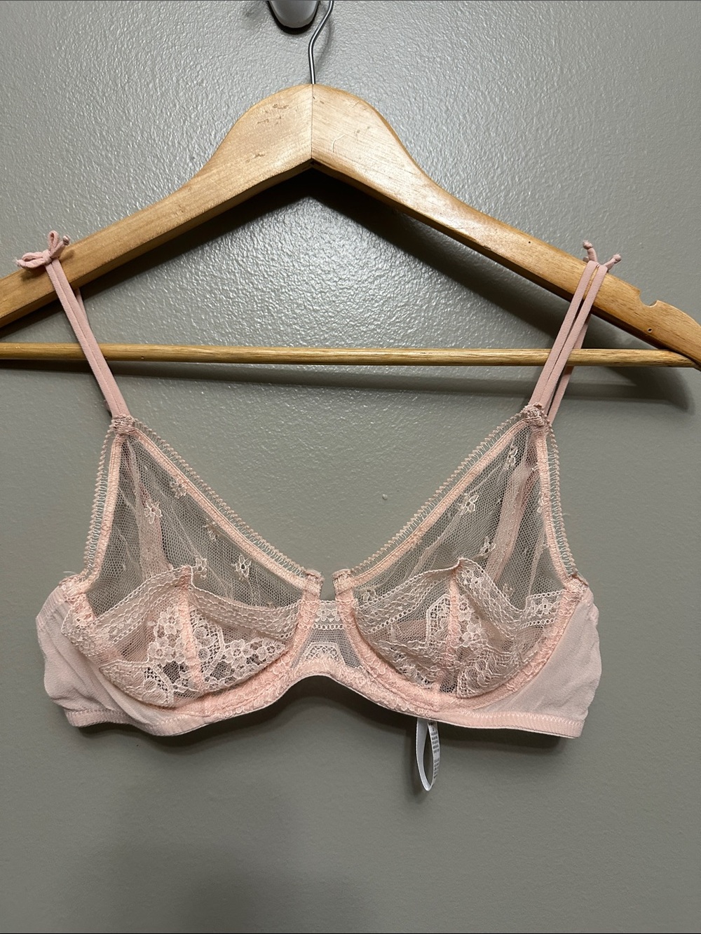 La Perla pink lace bra Sz34 B